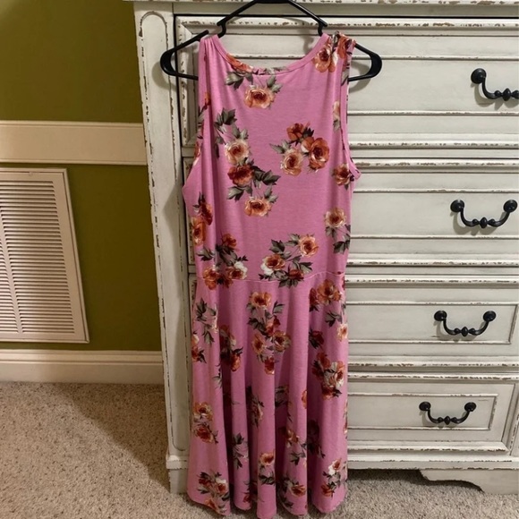 Pink floral lularoe dress - Picture 2 of 3